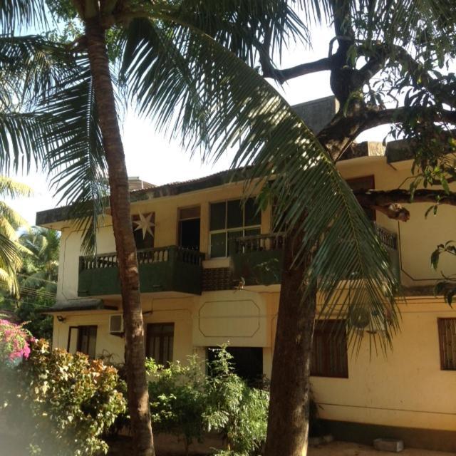 J & B Guest house *